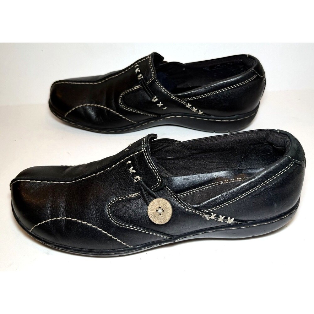 Clarks Bendables Black Leather Slip On Comfort Loafers Button Womens 8.5M - Picture 2 of 6